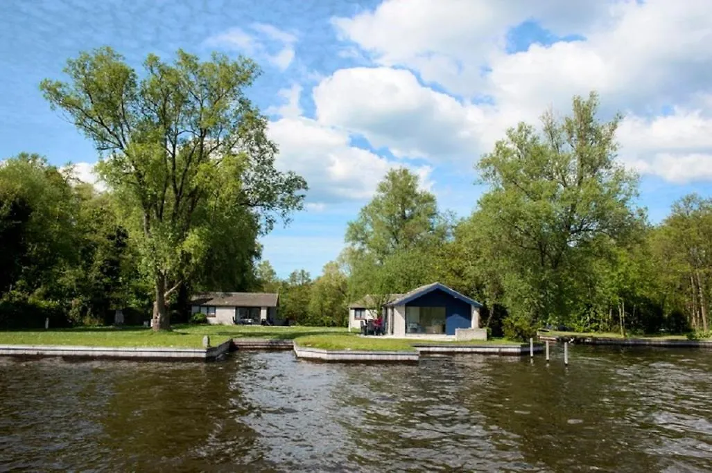 Bungalow Op Eiland-1