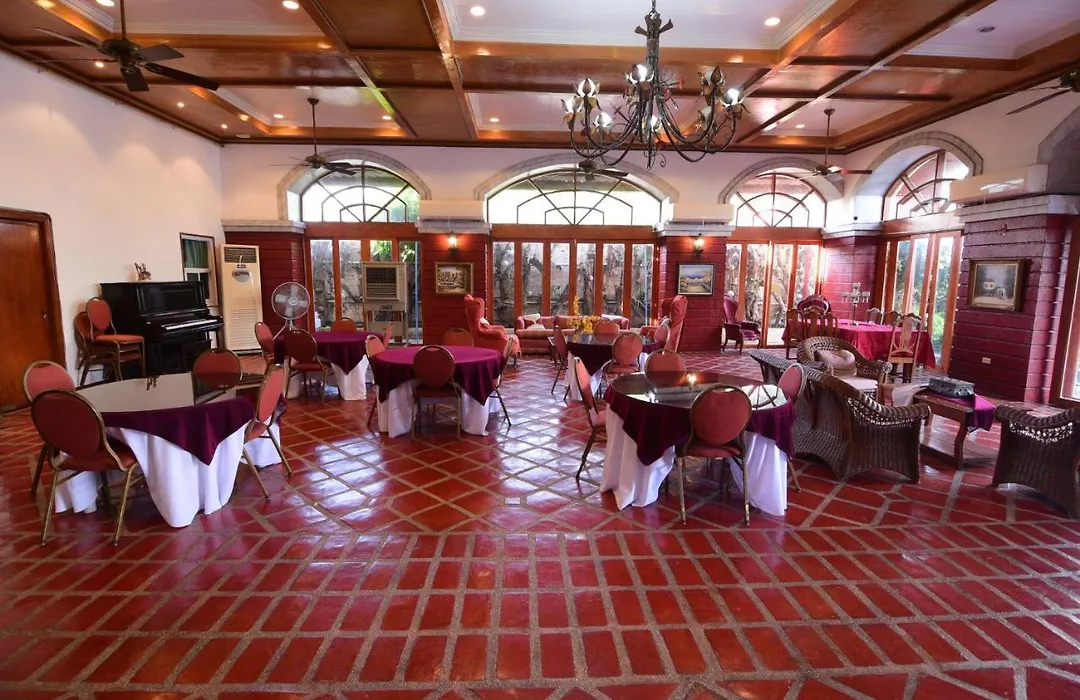 Ang Tahanan Ni Aling Meding Hotel And Restaurant-1