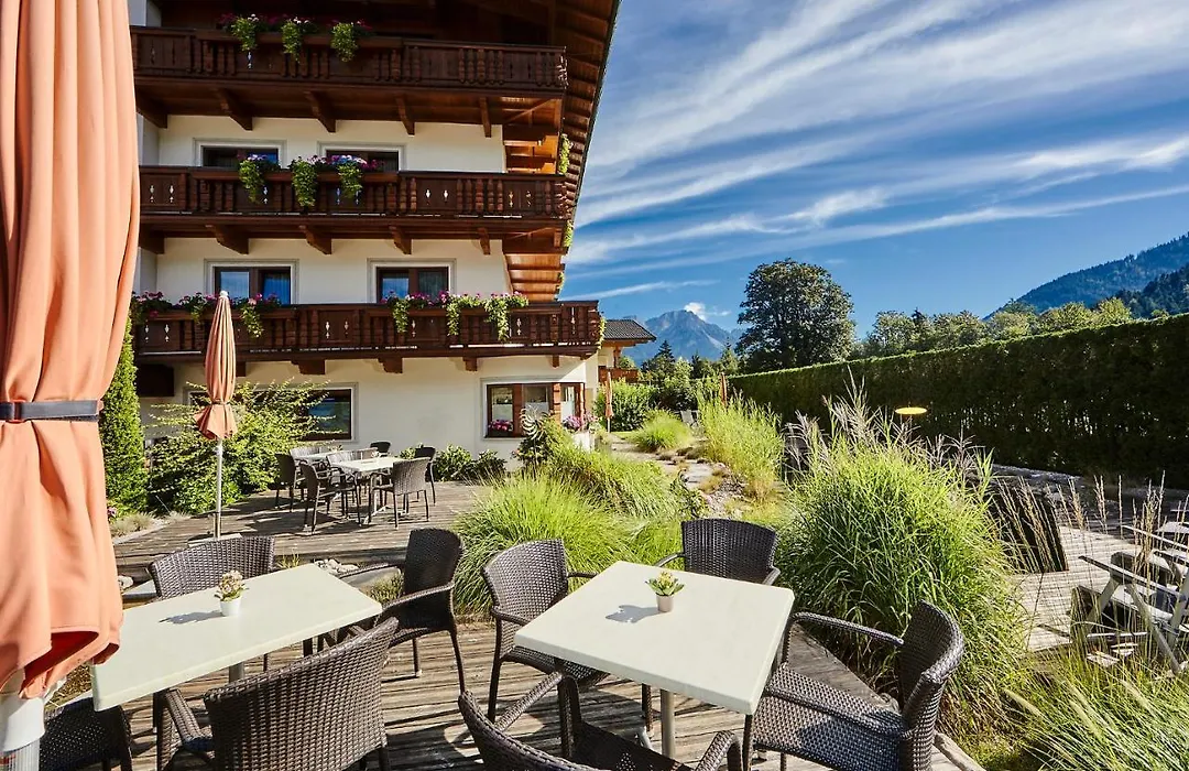 Aparthotel Bergland-1