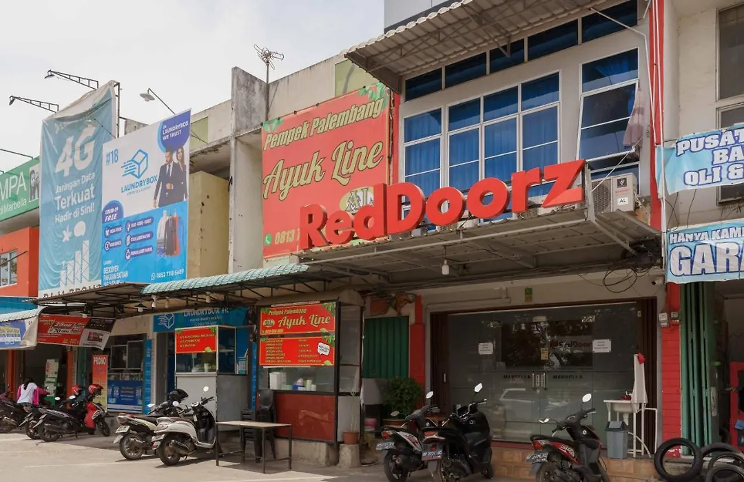 Reddoorz Near Plaza Botania 1 Batam-1