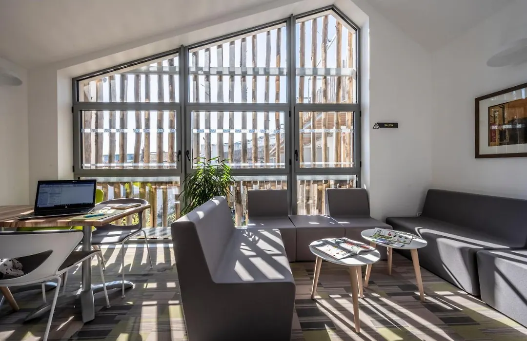 Athome Residence Et Spa-1
