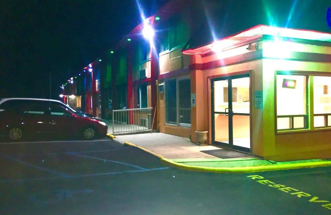 Red Carpet Inn & Suites Lima -Listing Partner-1