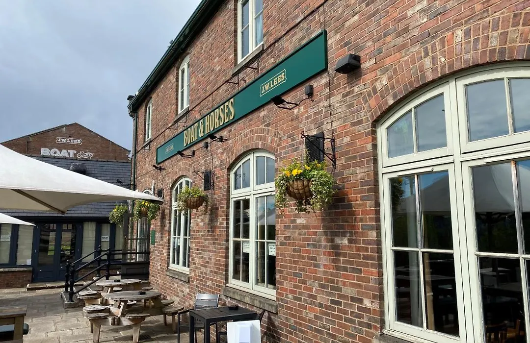 Boat & Horses Inn-1
