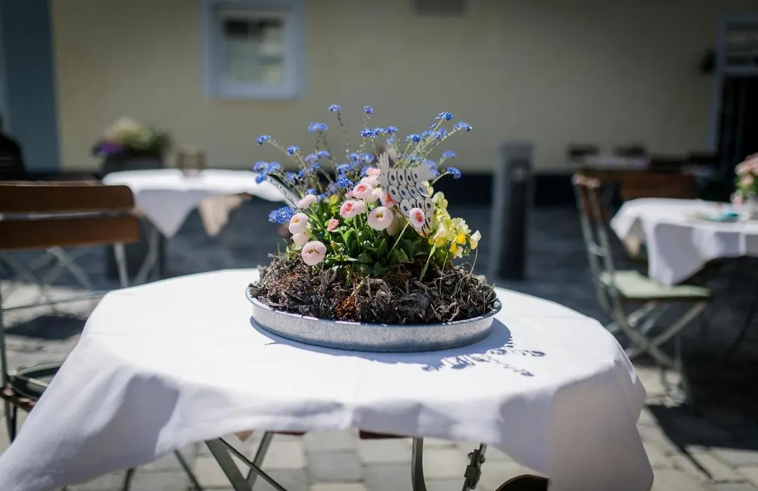 Gasthaus&Pension Mohren-1