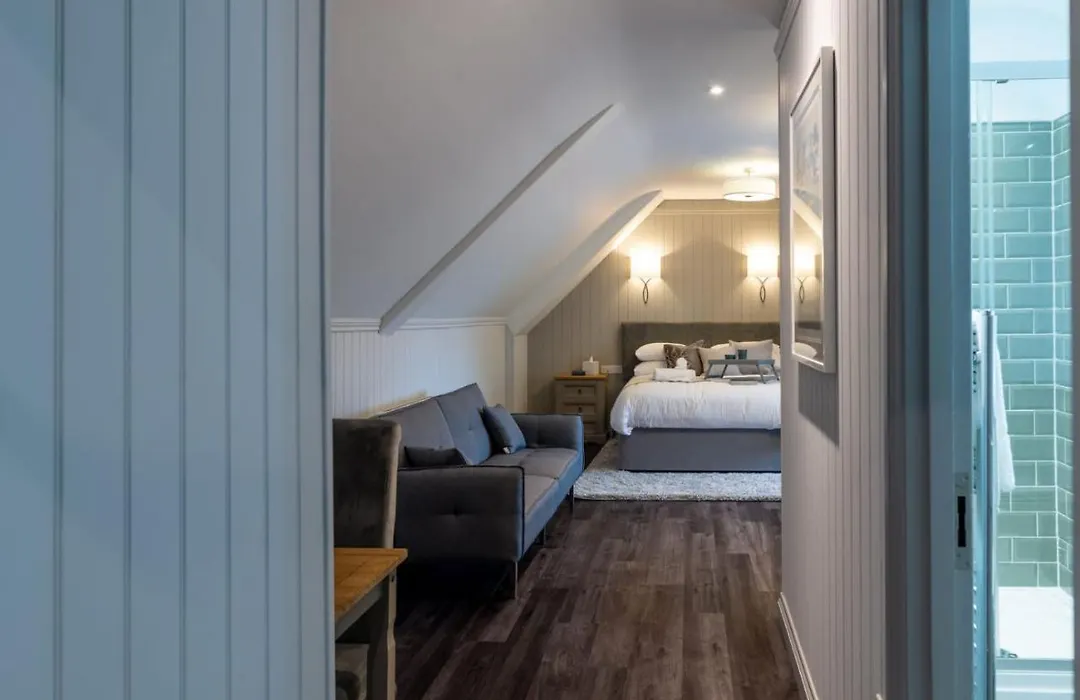 The Three Crowns B&B-1
