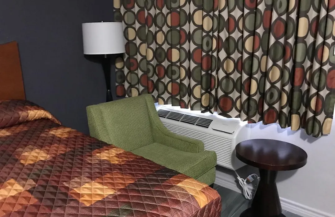 Budget Inn & Suites-1