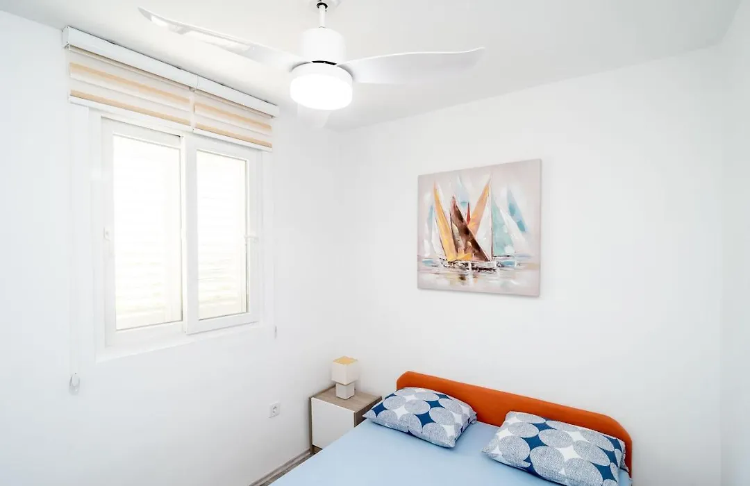 Apartment & Rooms Alan-1