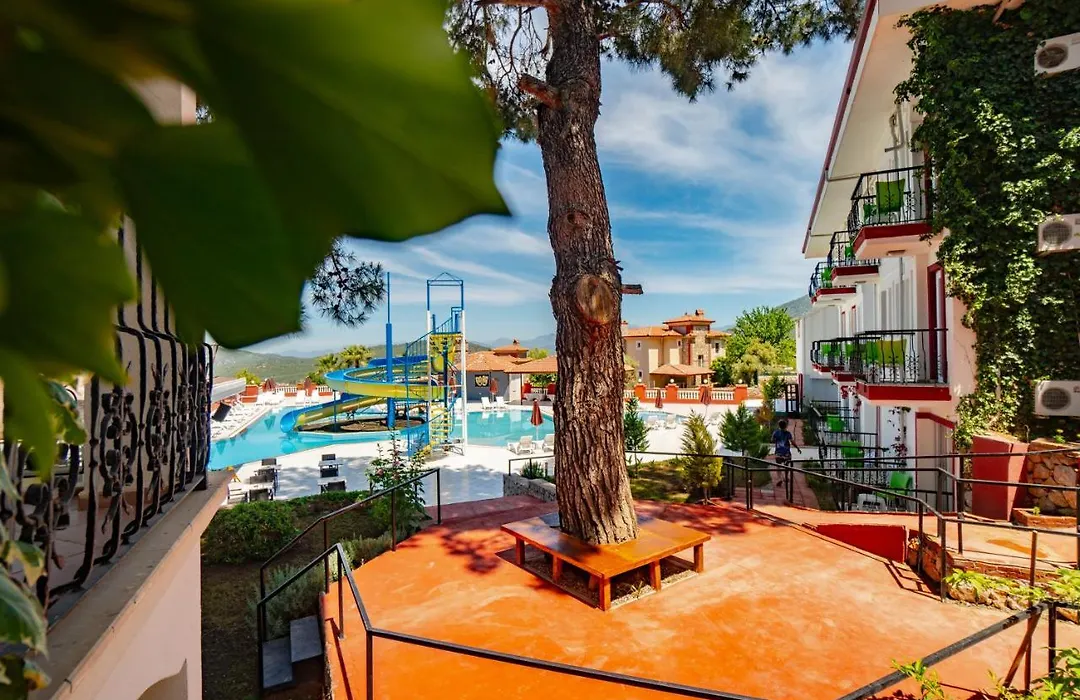 Sunshine Holiday Resort-1