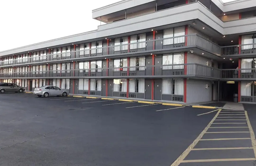 Clarion Pointe University/Expo-1