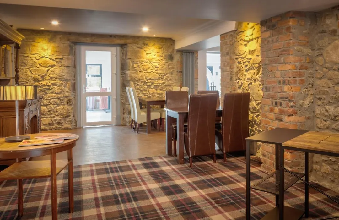 The Brander Lodge Hotel And Bistro-1