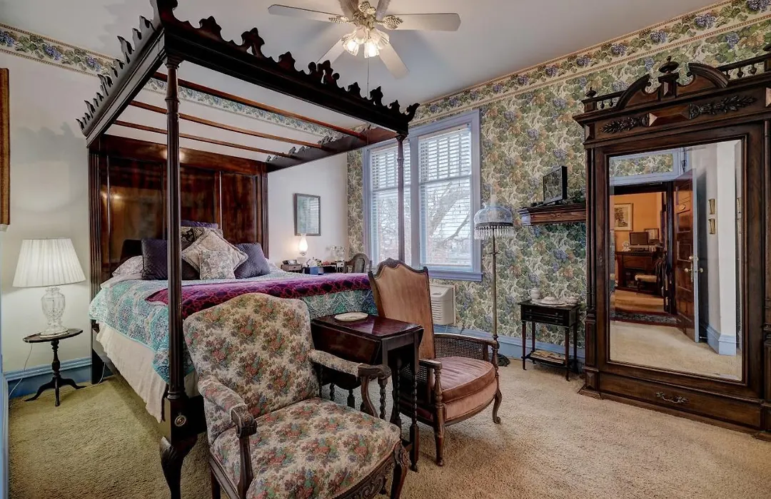 Grandison Inn-1