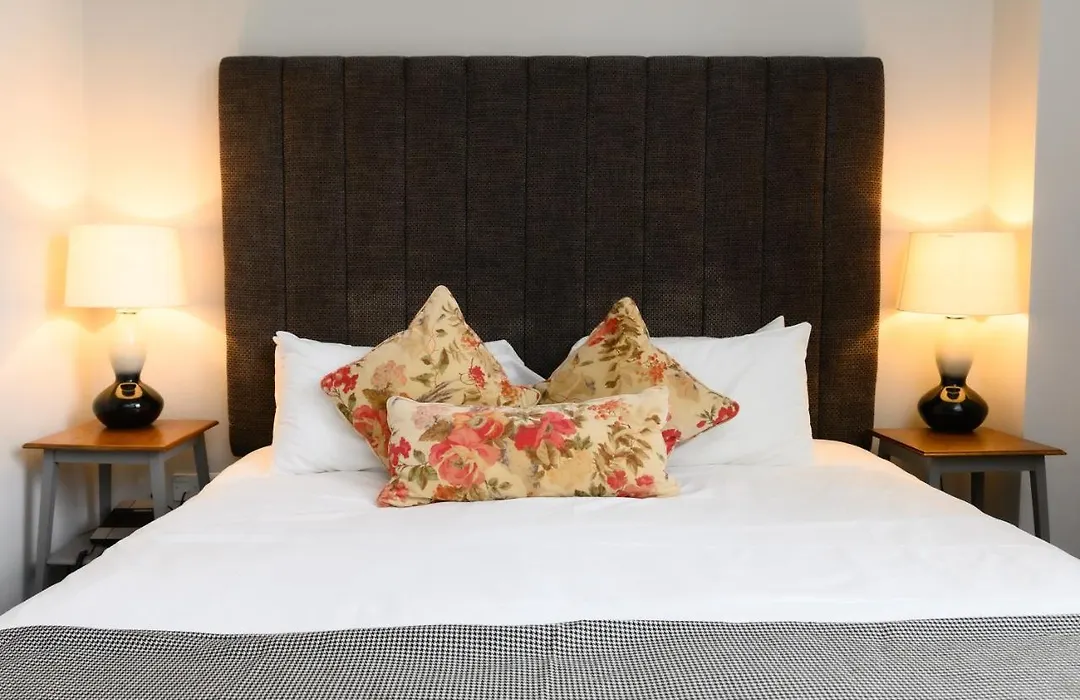 Tulse Hill Hotel-1