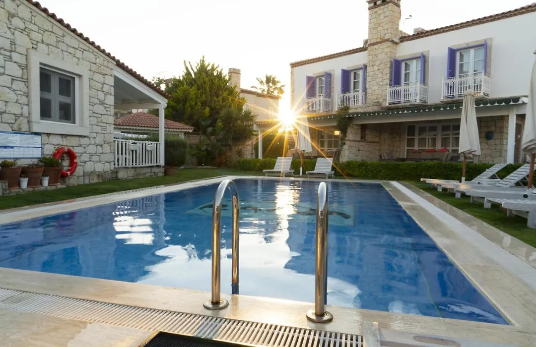 Panda Alacati Hotel-1