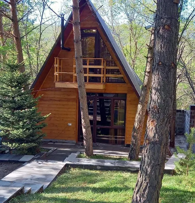 Woodland Cottages-1