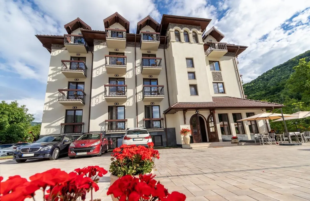 River Hotel & Spa-1