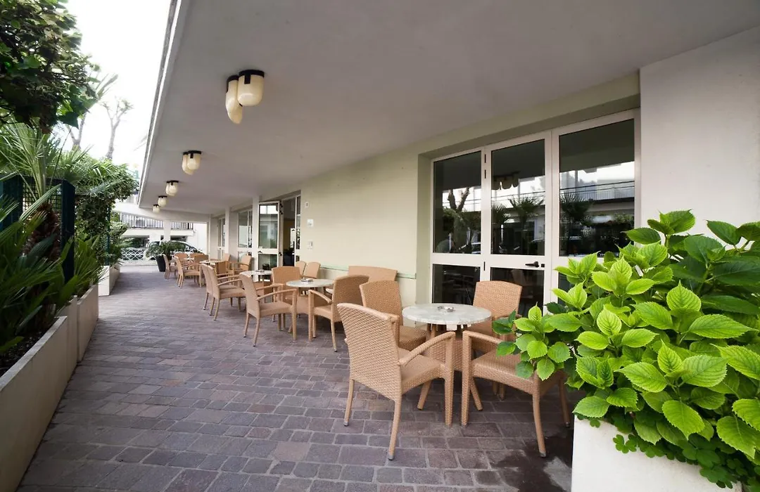 Hotel Plaza-1