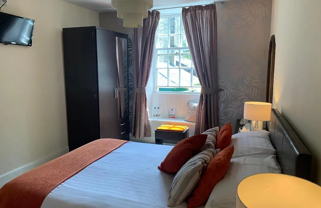 Crown Hotel-1