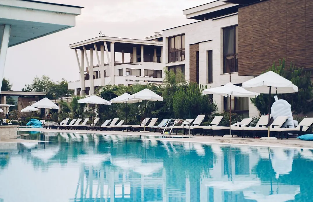 Apolonia Resort-1