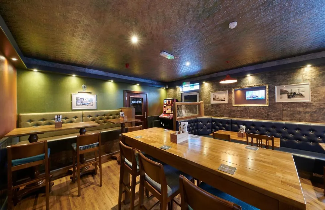 Tailrace Inn-1