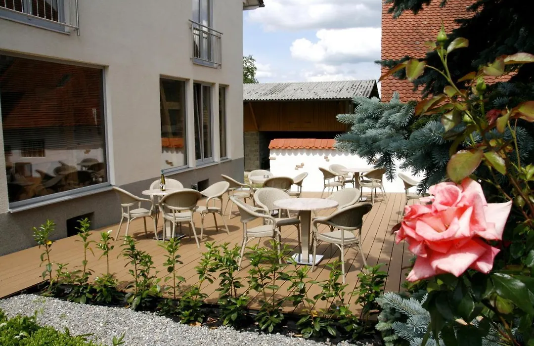 Waldvogel Ferienzimmer klimatisiert-1