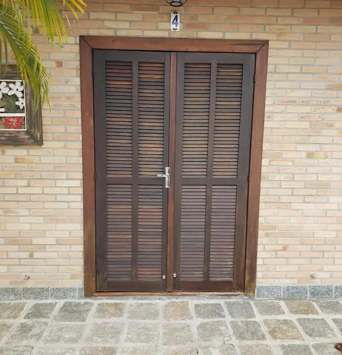 Suítes Verano Ubatuba - Bairro Itaguá - com piscina-1