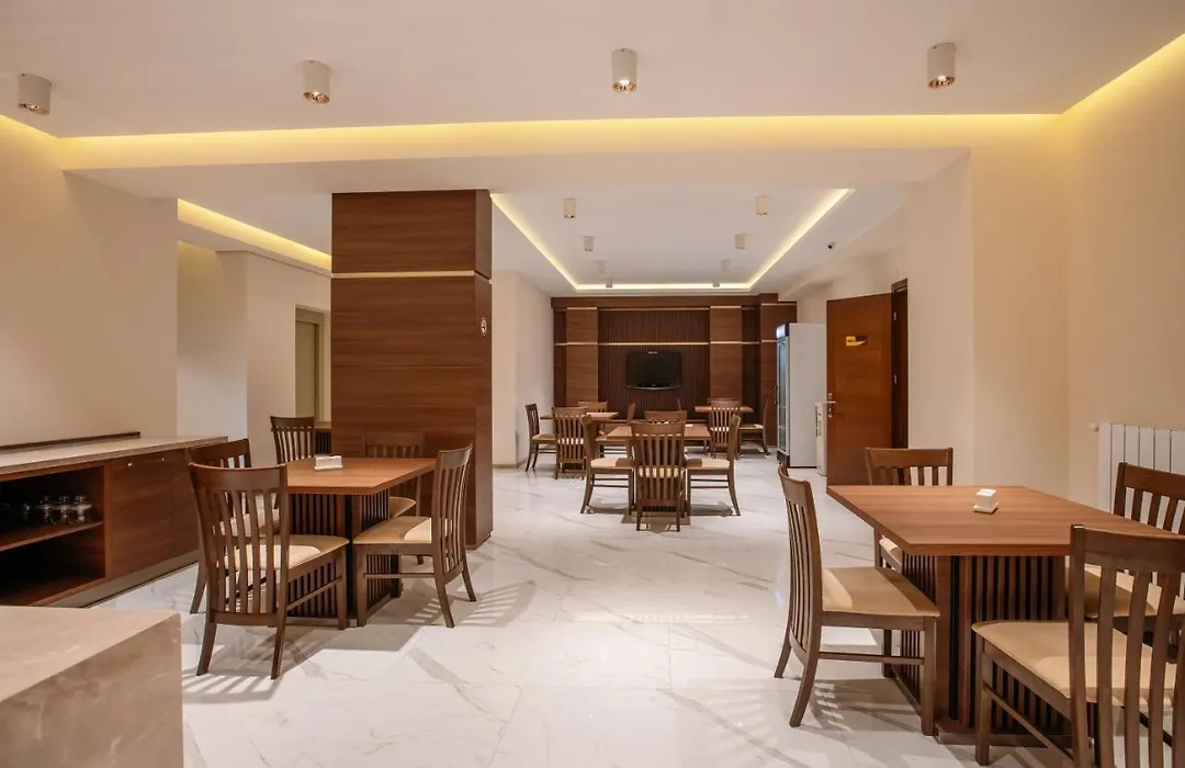 Hotel Parma-1