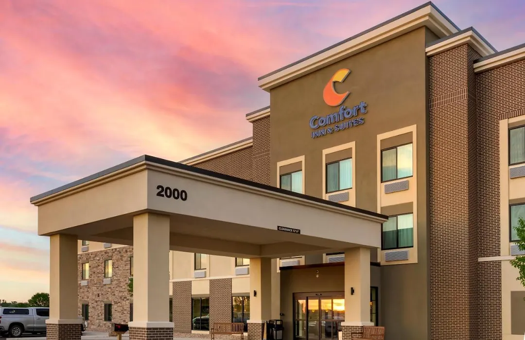 Comfort Inn & Suites North Mankato-1