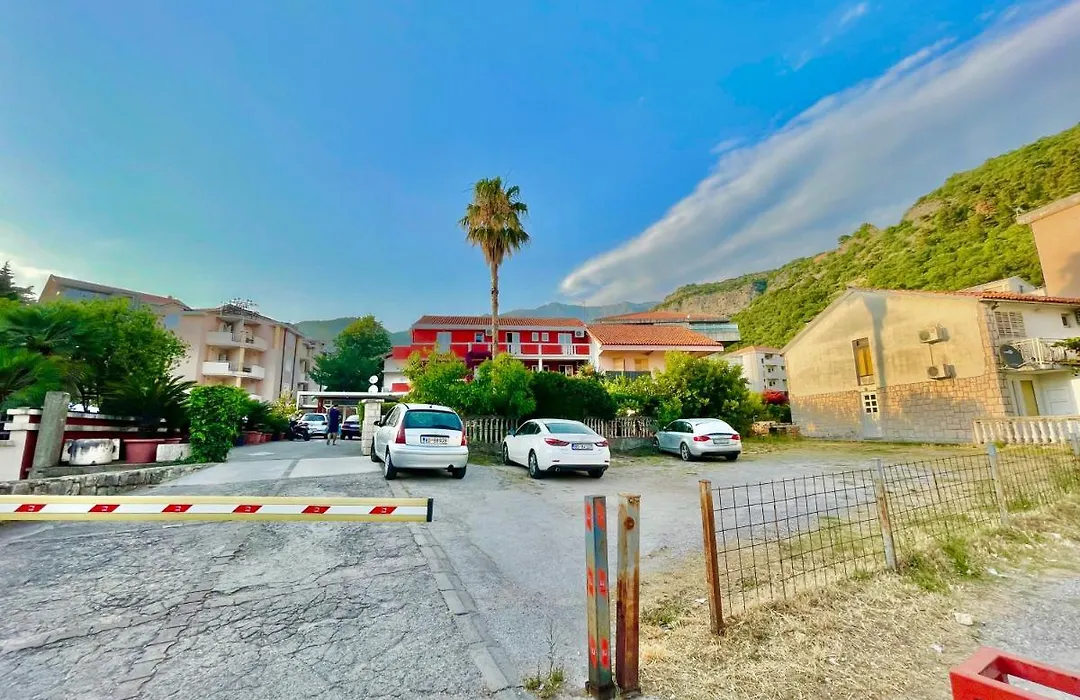 Vila L Budva-1