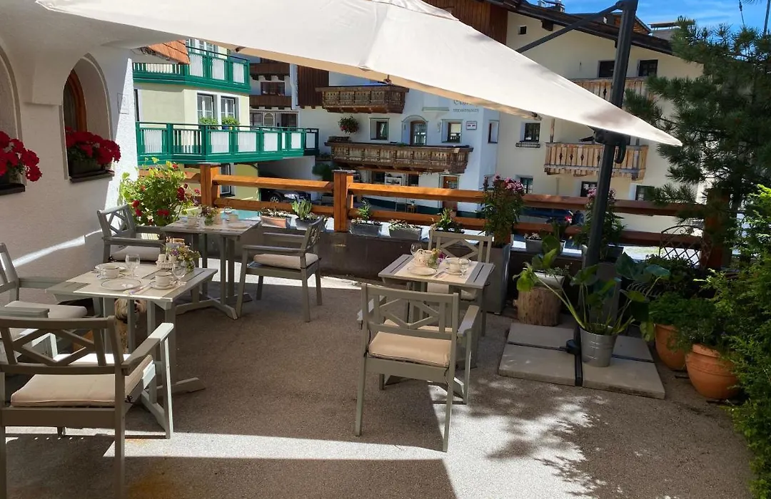 Hotel Ehrenreich-1