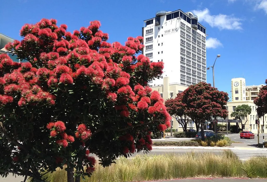 Bay Plaza Hotel-1