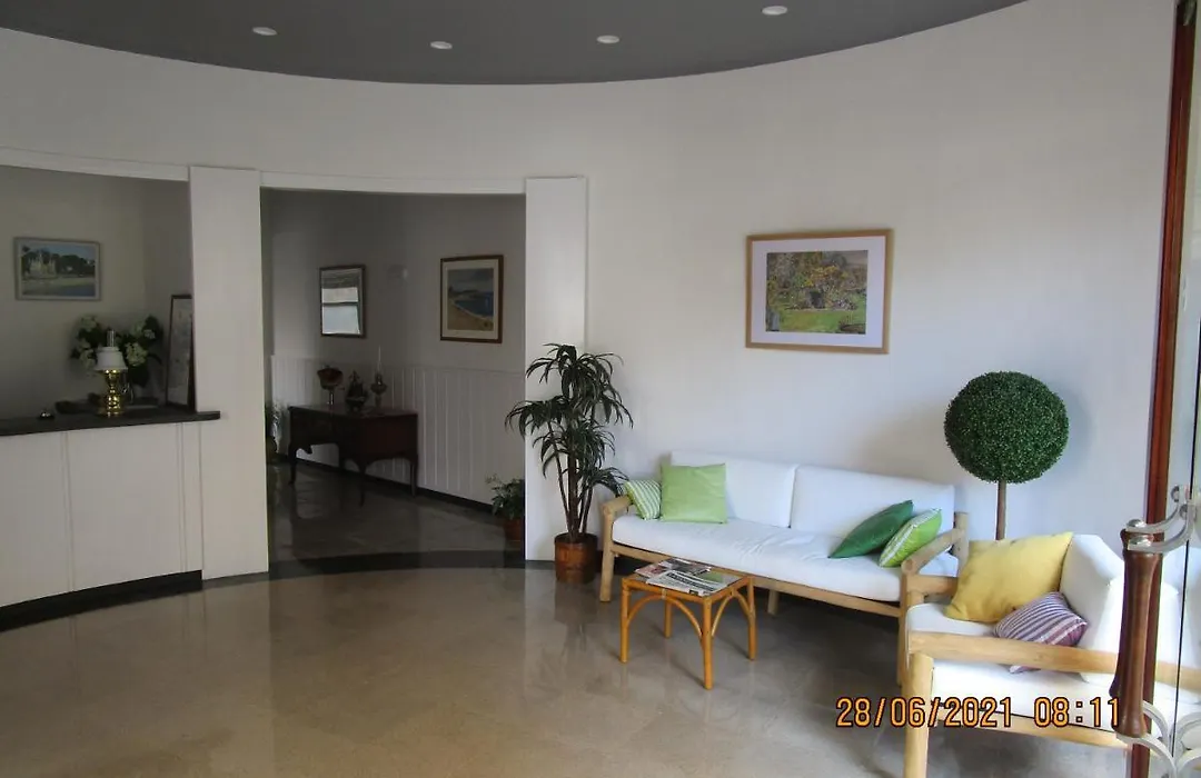 Hotel Apartaments Gesoria Porta Ferrada-1