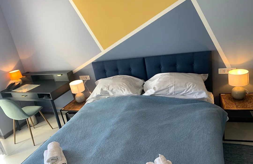 Hotel Elu Iris-1