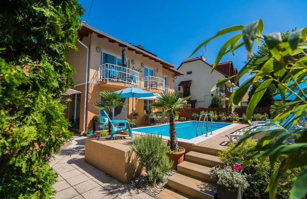 Villa Frida-1
