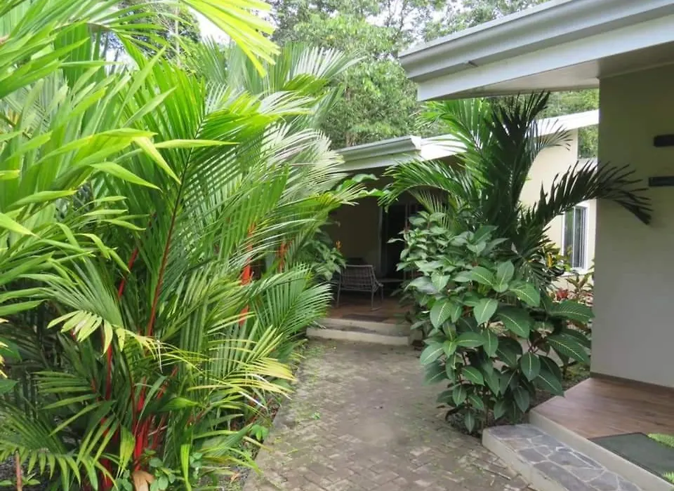 Alloro Jungle Villas-1