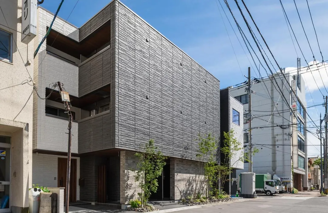 Grand Base Saiwaimachi-1