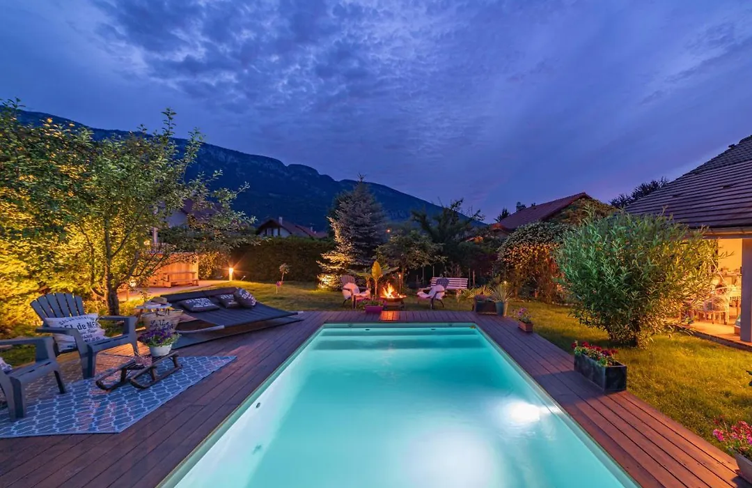 Hygge Lodge Annecy-1