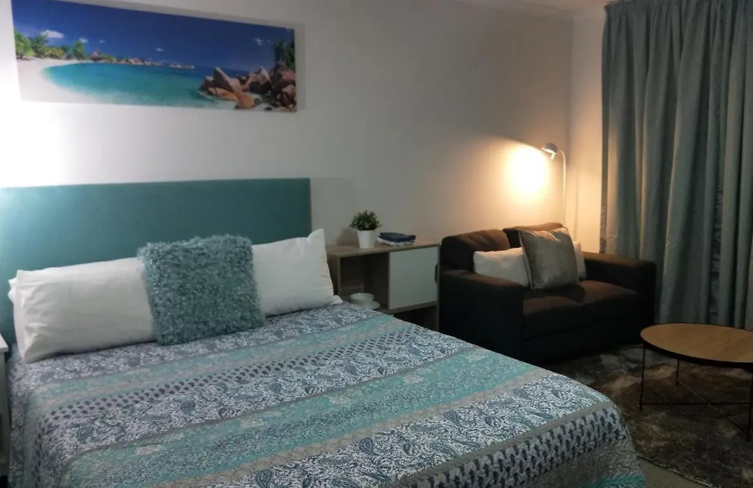 Mandurah Holiday Apartments-1