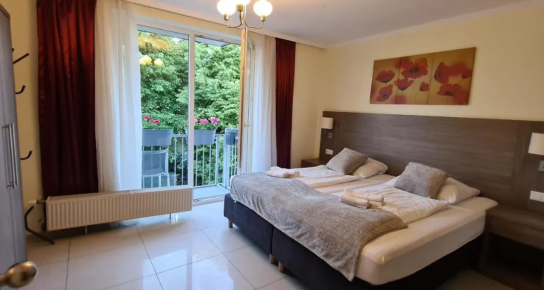 Hotel Cara Vita Cologne-1