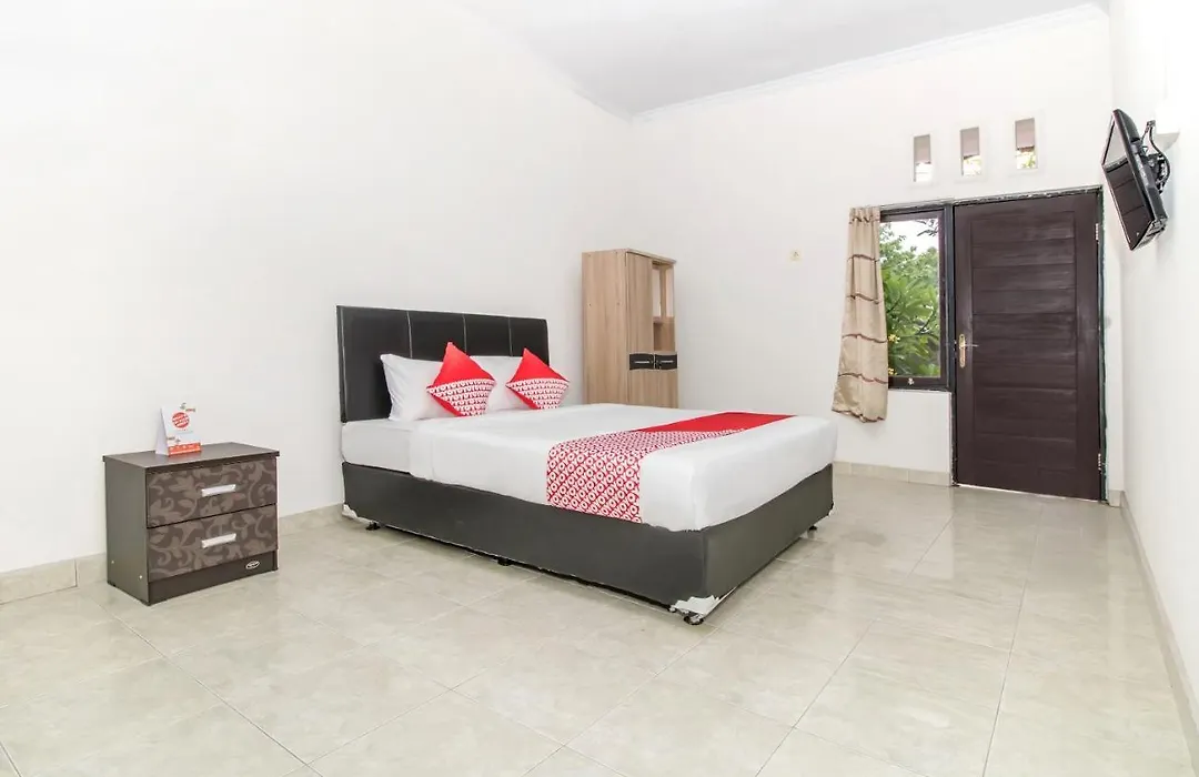 Oyo 2984 Berlian House Ungasan-1
