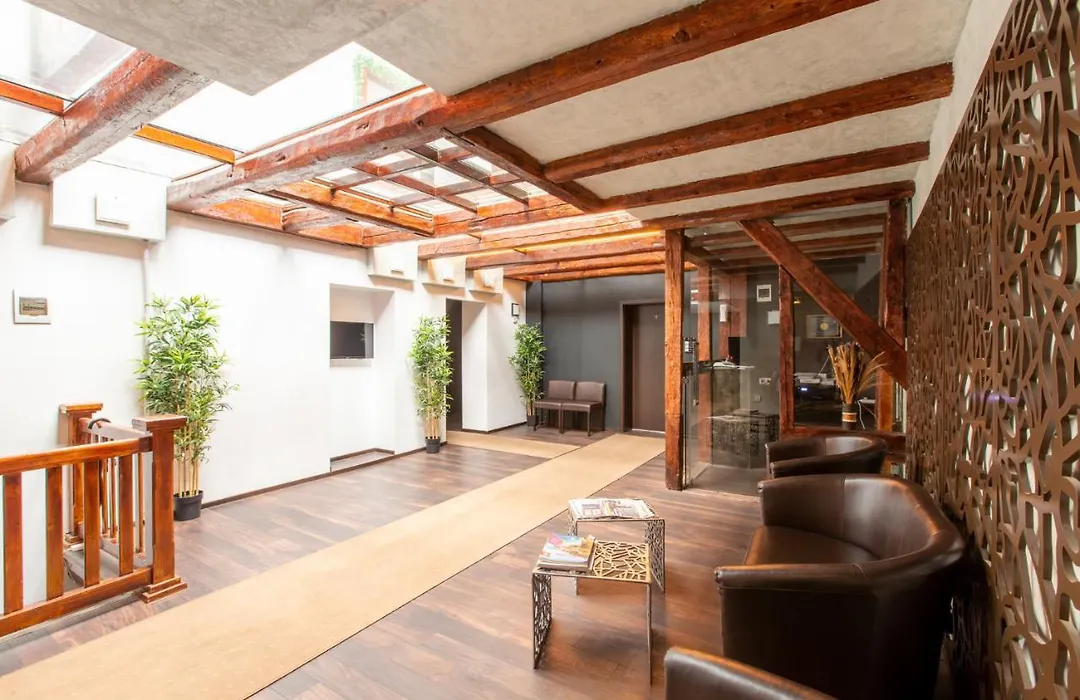 Vendi Grand Square Residence-1