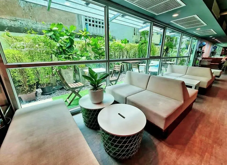 The Key Point Hotel-1
