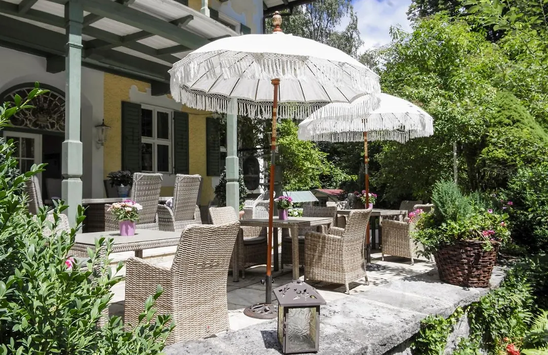 Villa Adolphine-1