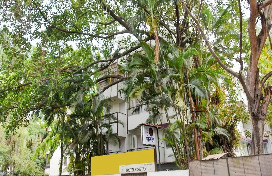 Oyo Flagship 80247 Hotel Chetak-1