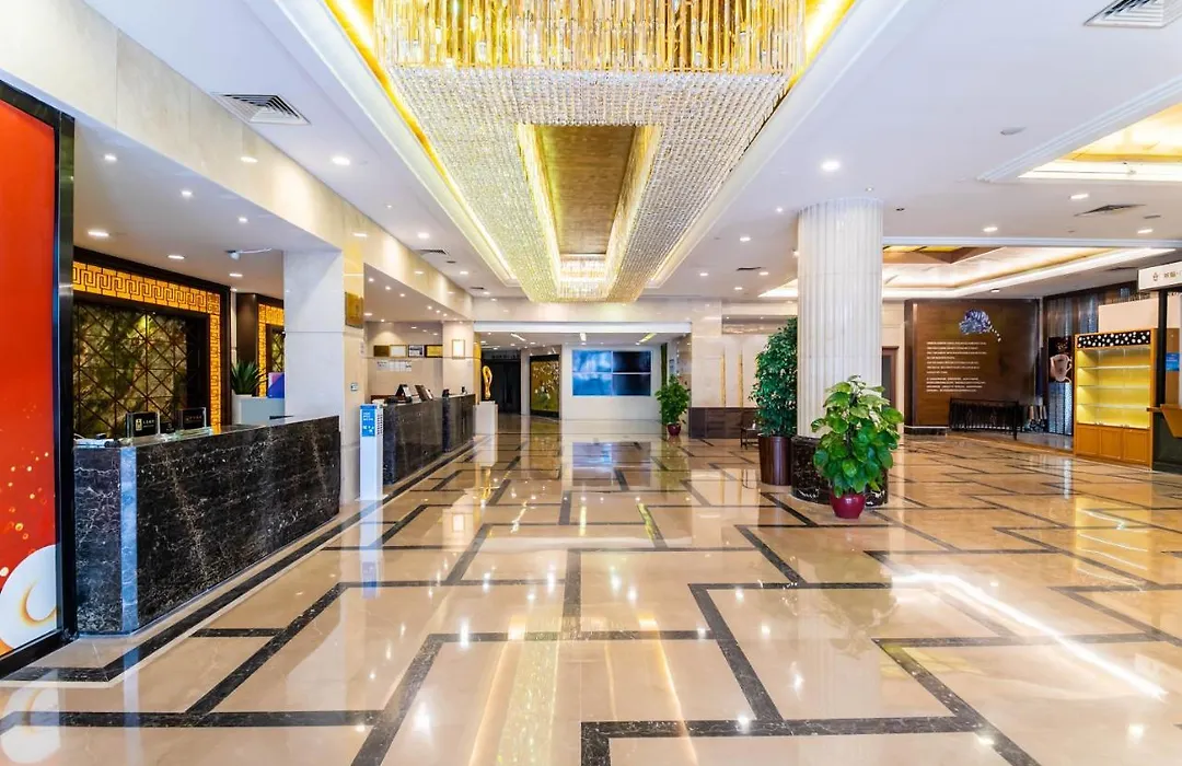 Fortune Hotel-1