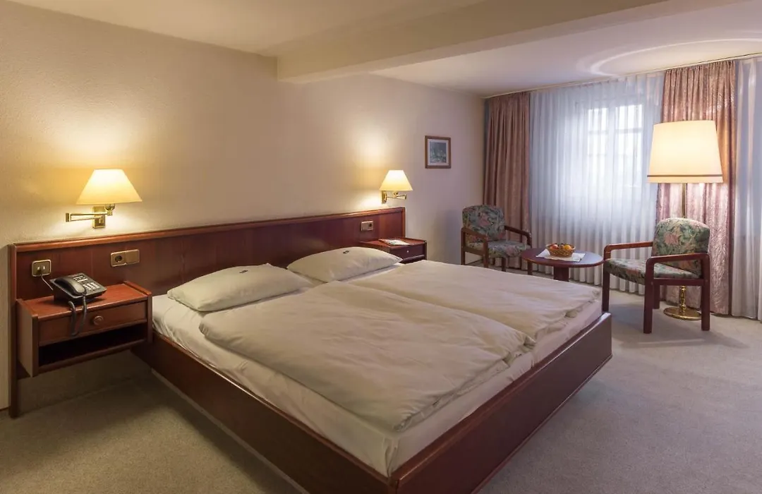 Hotel Altdeutsche Weinstuben-1