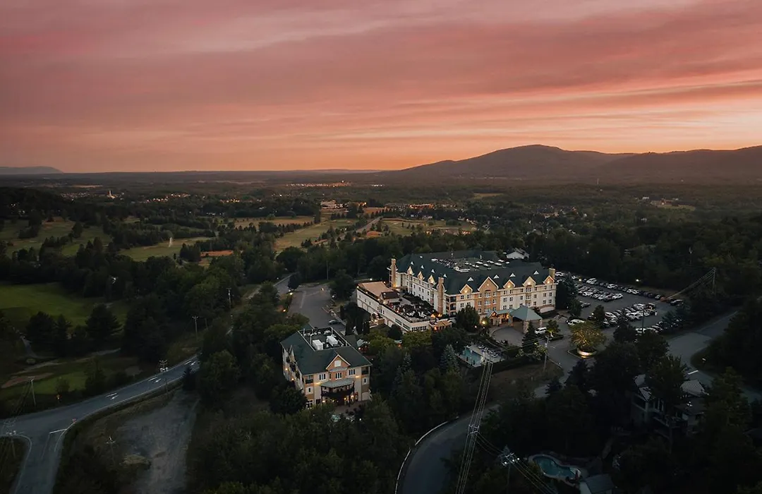 Hotel Chateau Bromont-1