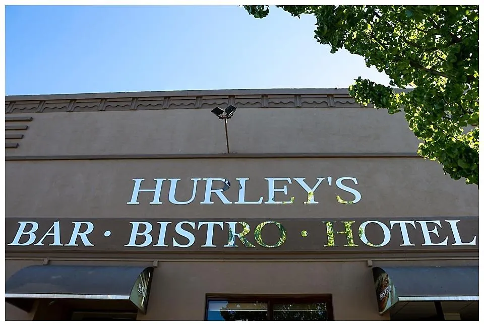 Hurley'S Bar & Bistro-1
