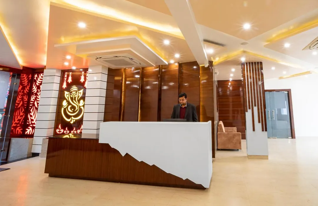 Hotel Trimurti-1