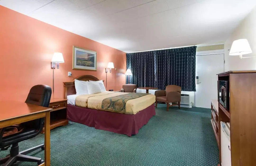 Royal Inn Clearfield-1