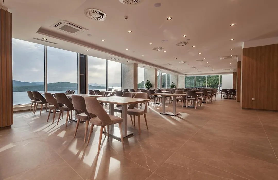 Marea Hotel & Spa-1